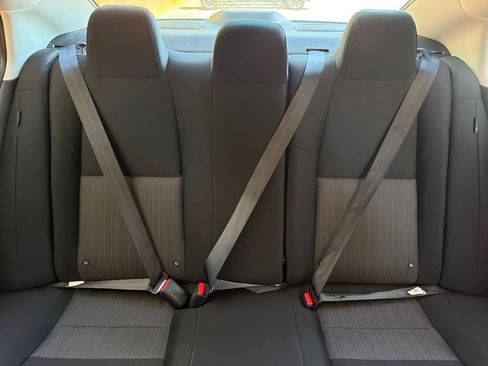 Used 2025 Nissan Sentra SV FWD image 28