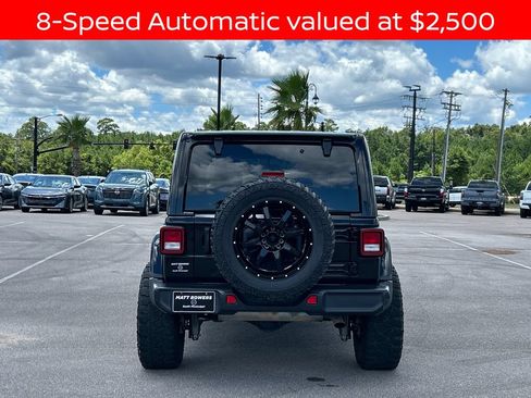 Used 2021 Jeep Wrangler Unlimited Sahara AWD/4WD image 4