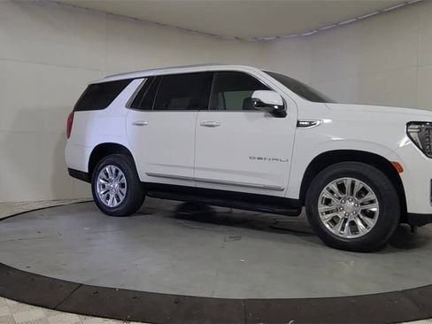 Used 2023 GMC Yukon Denali image 9