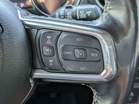 Used 2021 Jeep Wrangler Unlimited Sahara w/ Cold Weather Group AWD/4WD image 23