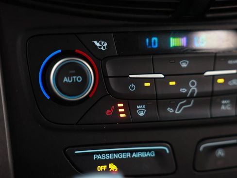 Used 2018 Ford Escape SEL FWD image 30