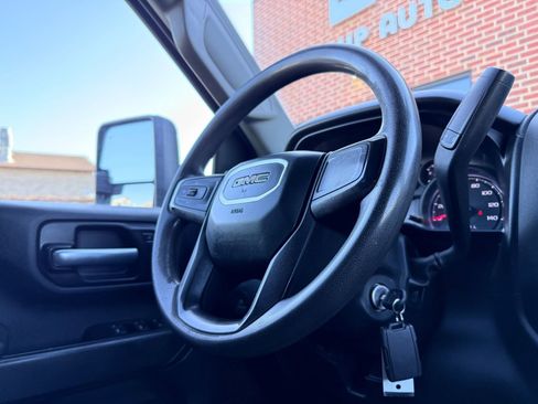 Used 2021 GMC Sierra 3500 4x4 Crew Cab w/ Gooseneck/5TH Wheel Package image 13