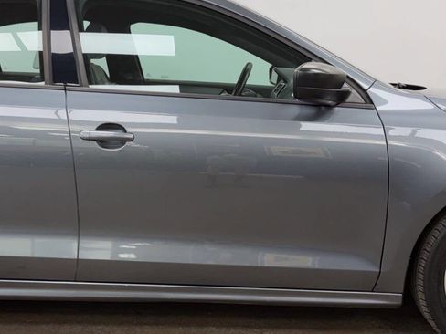 Used 2016 Volkswagen Jetta Sport image 17