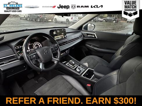 Used 2024 Mitsubishi Outlander SE image 14