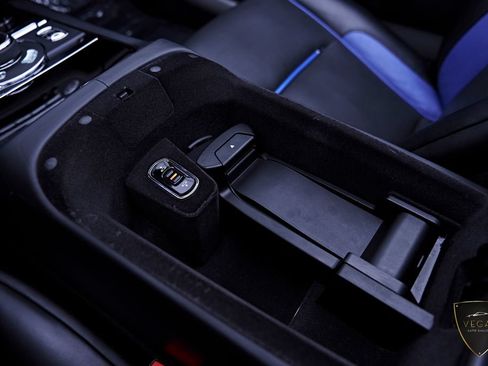 Used 2019 Rolls-Royce Dawn RWD image 80