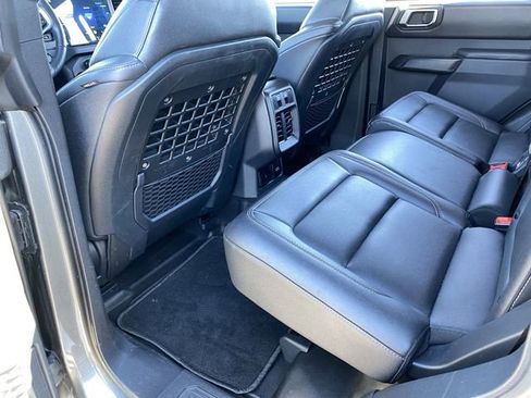 Certified 2025 Ford Bronco Badlands AWD/4WD image 15