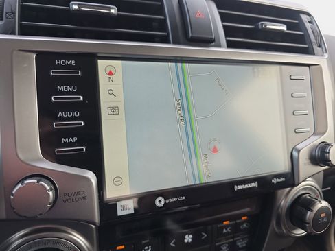 Used 2024 Toyota 4Runner Limited image 21