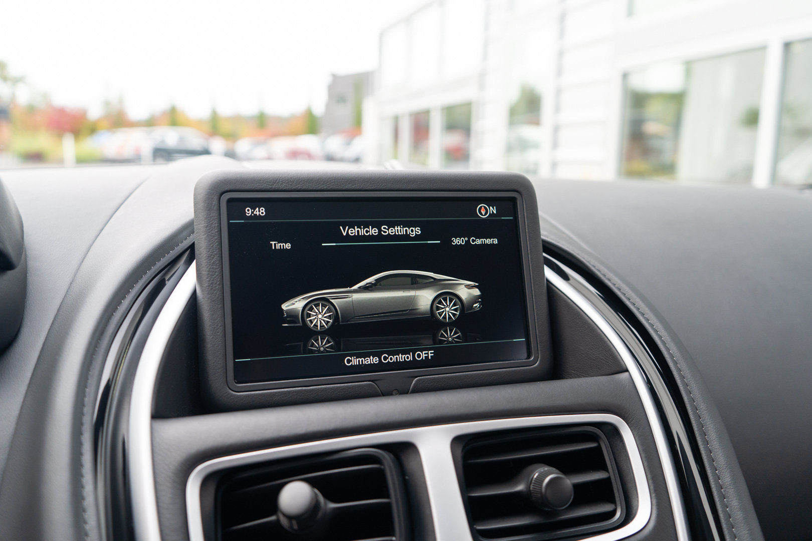 Used 2019 Aston Martin DB11 Coupe RWD image 24