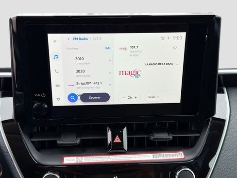 Used 2025 Toyota Corolla LE w/ Convenience Package image 28