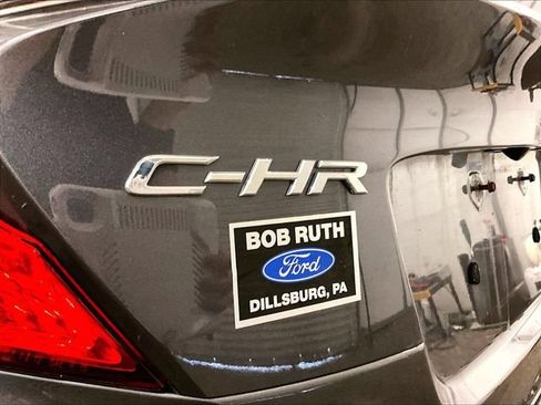 Used 2019 Toyota C-HR XLE FWD image 13