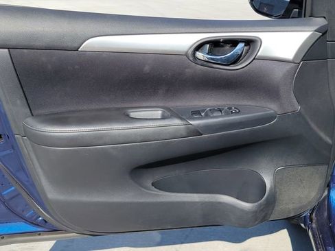 Used 2016 Nissan Sentra S w/ Electronics Package FWD image 7
