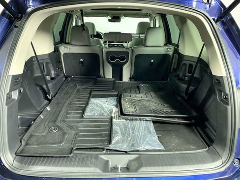Used 2025 Honda Pilot Touring image 34