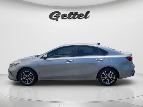 Used 2023 Kia Forte LXS FWD image 8