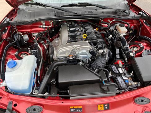 Used 2016 MAZDA MX-5 Miata Sport RWD image 13