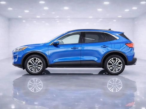 Used 2020 Ford Escape SEL FWD image 2