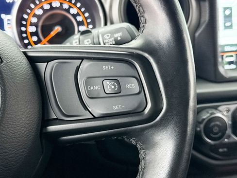 Used 2022 Jeep Wrangler Unlimited Sport w/ Sun And Sound Package image 32