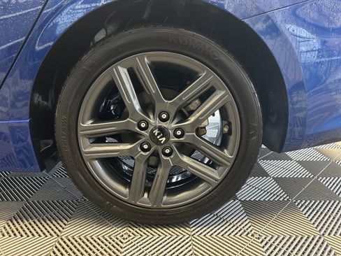 Certified 2021 Kia Forte GT-Line image 9