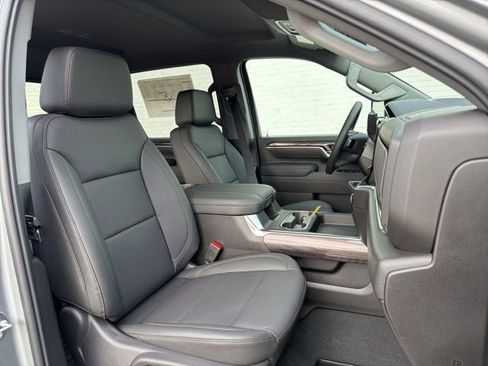 New 2026 Chevrolet Silverado 3500 LTZ w/ LTZ Convenience Package image 15