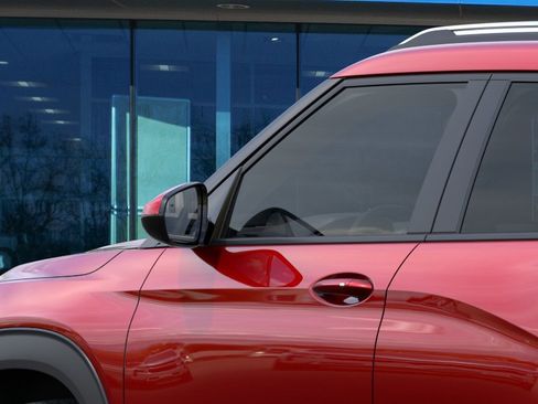 New 2026 Chevrolet TrailBlazer LT w/ Convenience Package FWD image 12