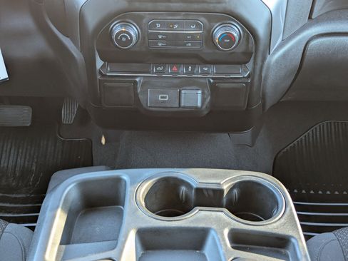 Used 2020 Chevrolet Silverado 1500 Custom w/ Custom Value Package image 19