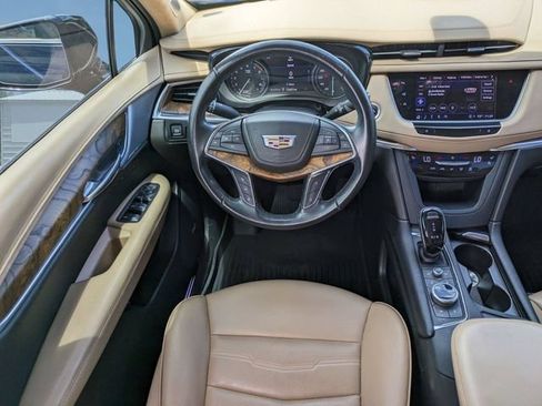 Used 2022 Cadillac XT5 Premium Luxury w/ Platinum Package AWD/4WD image 16