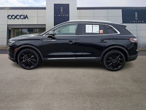 Used 2023 Lincoln Nautilus Reserve w/ Equipment Group 201A image 7