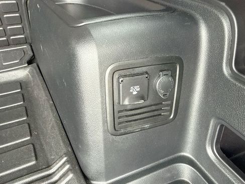 Used 2023 Toyota 4Runner SR5 Premium w/ Moonroof Package AWD/4WD image 25