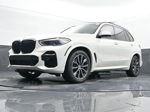 Used 2023 BMW X5 xDrive40i w/ Executive Package image 49