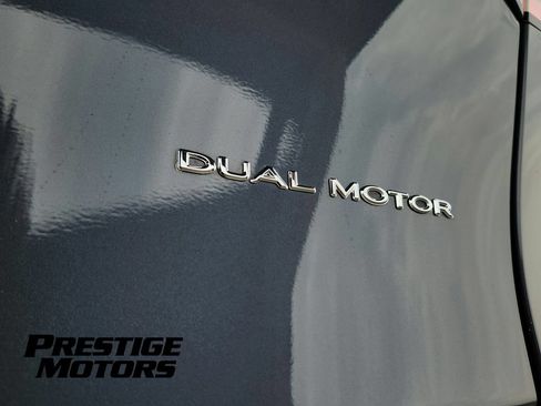Used 2023 Tesla Model Y Long Range AWD/4WD image 34
