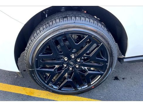New 2026 Ford Expedition Platinum AWD/4WD image 13