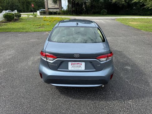 Used 2020 Toyota Corolla LE FWD image 5