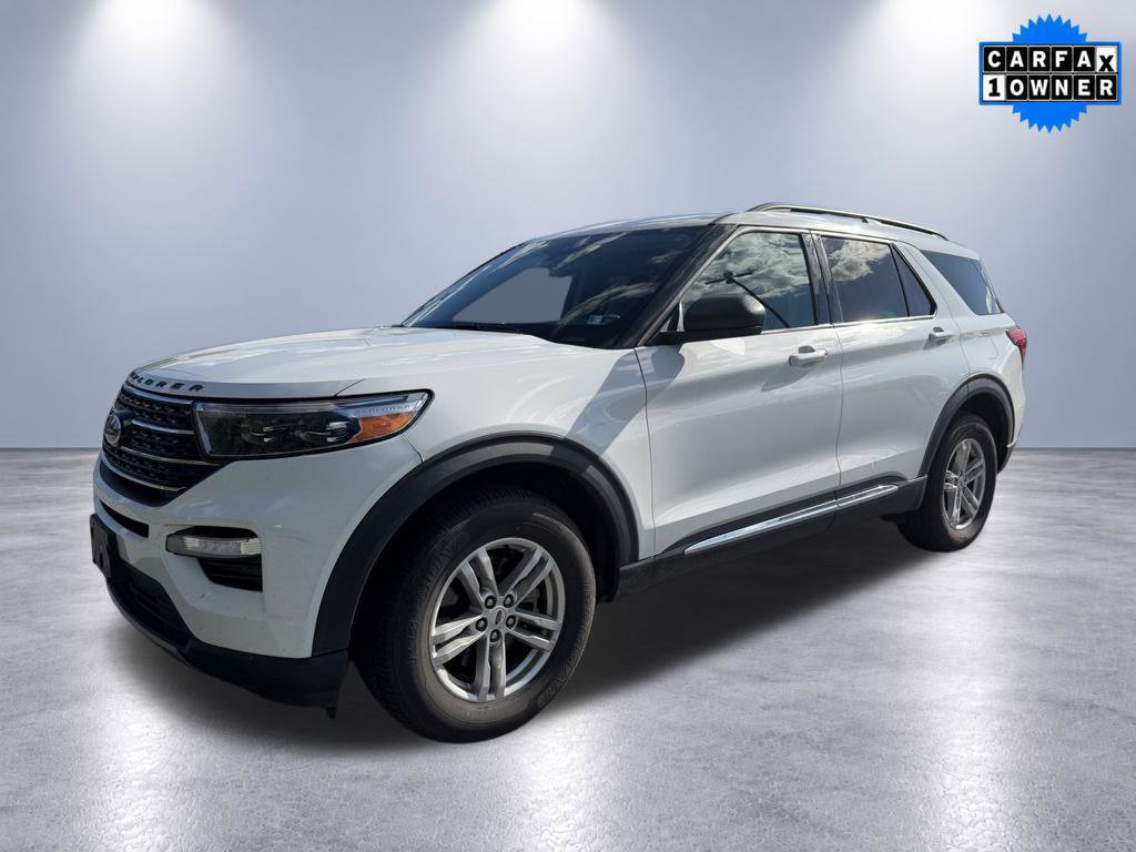 Used 2021 Ford Explorer XLT w/ Equipment Group 202A AWD/4WD image 3