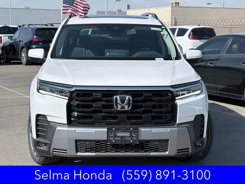 New 2026 Honda Pilot Touring image 2