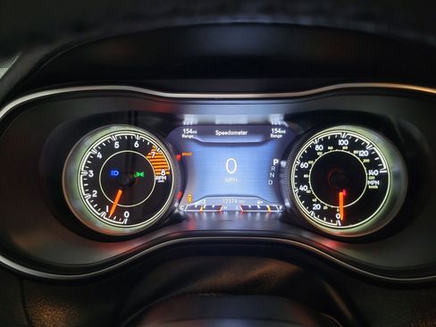 Used 2022 Jeep Cherokee Trailhawk w/ Sound & Nav Group image 16