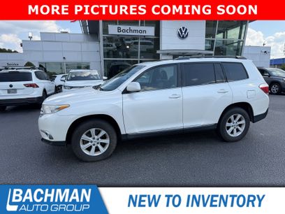 Used 2013 Toyota Highlander SE