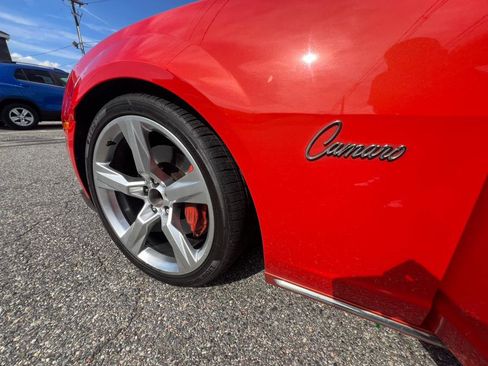 Used 2010 Chevrolet Camaro SS image 14