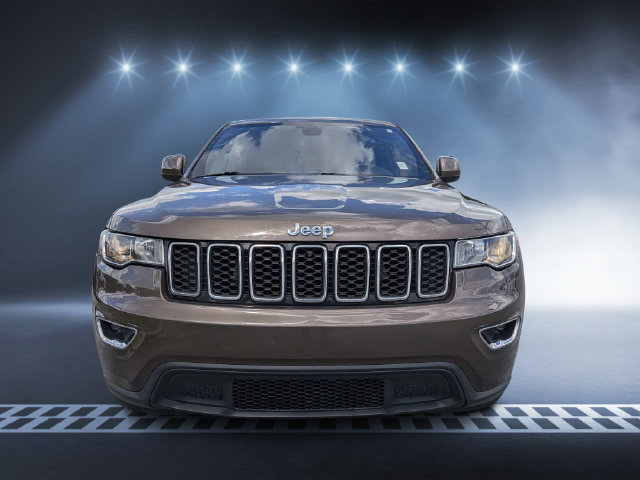 Used 2018 Jeep Grand Cherokee Laredo RWD image 8