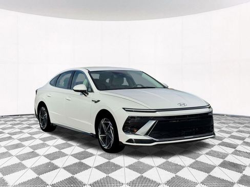 New 2026 Hyundai Sonata SEL AWD/4WD image 17