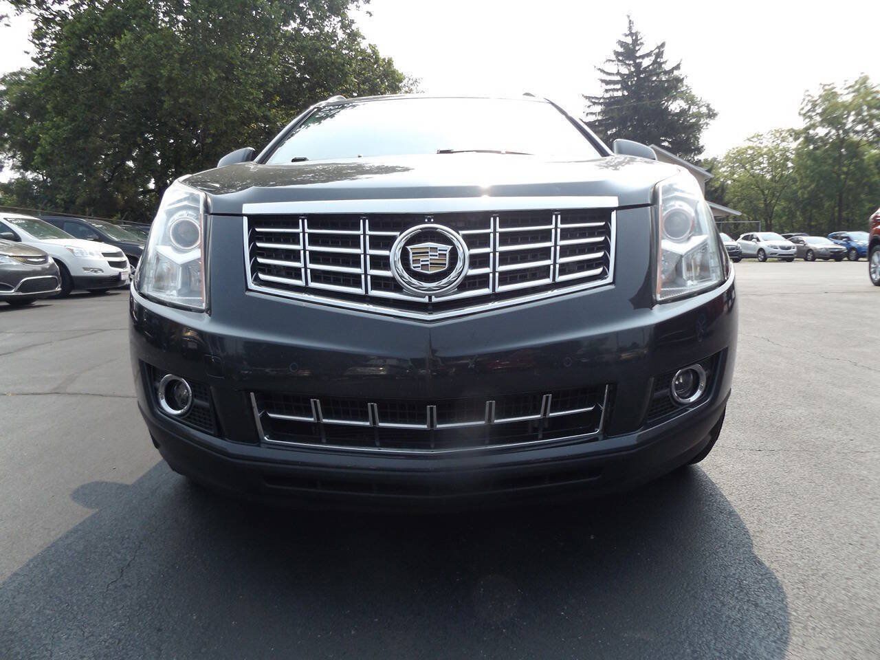 Used 2014 Cadillac SRX Luxury AWD/4WD image 3