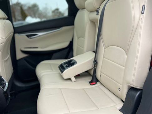 Used 2022 INFINITI QX50 Luxe w/ Cargo Package image 32