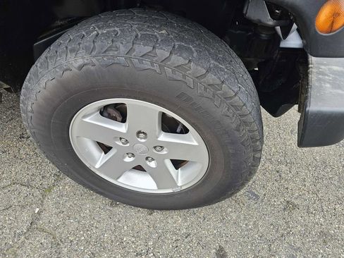 Used 2014 Jeep Wrangler Sport w/ Quick Order Package 24S AWD/4WD image 15