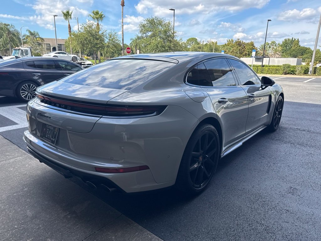 Used 2026 Porsche Panamera RWD image 4