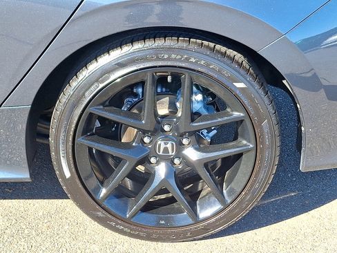 Used 2024 Honda Civic Sport image 8