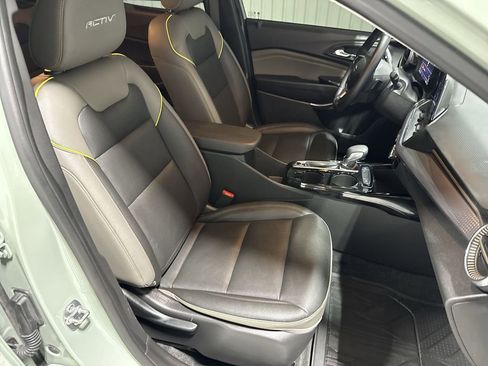 Used 2025 Chevrolet Trax ACTIV w/ Driver Confidence Package image 29