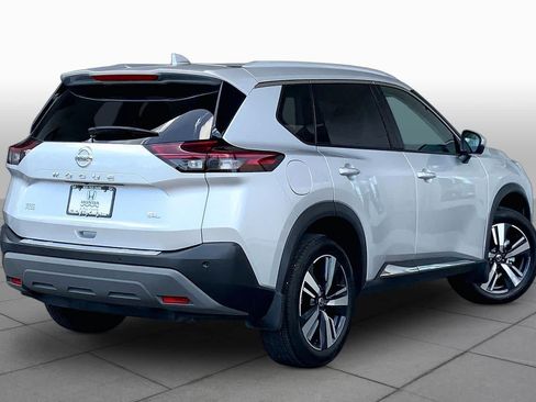 Used 2021 Nissan Rogue SL FWD image 13