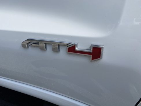 Used 2024 GMC Sierra 1500 AT4 w/ AT4 Preferred Package AWD/4WD image 45
