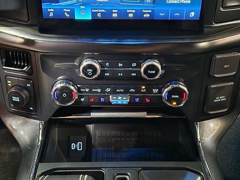 Used 2022 Ford F150 Lariat w/ Equipment Group 502A High image 37