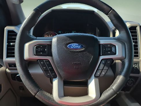 Used 2018 Ford F150 Lariat AWD/4WD image 12