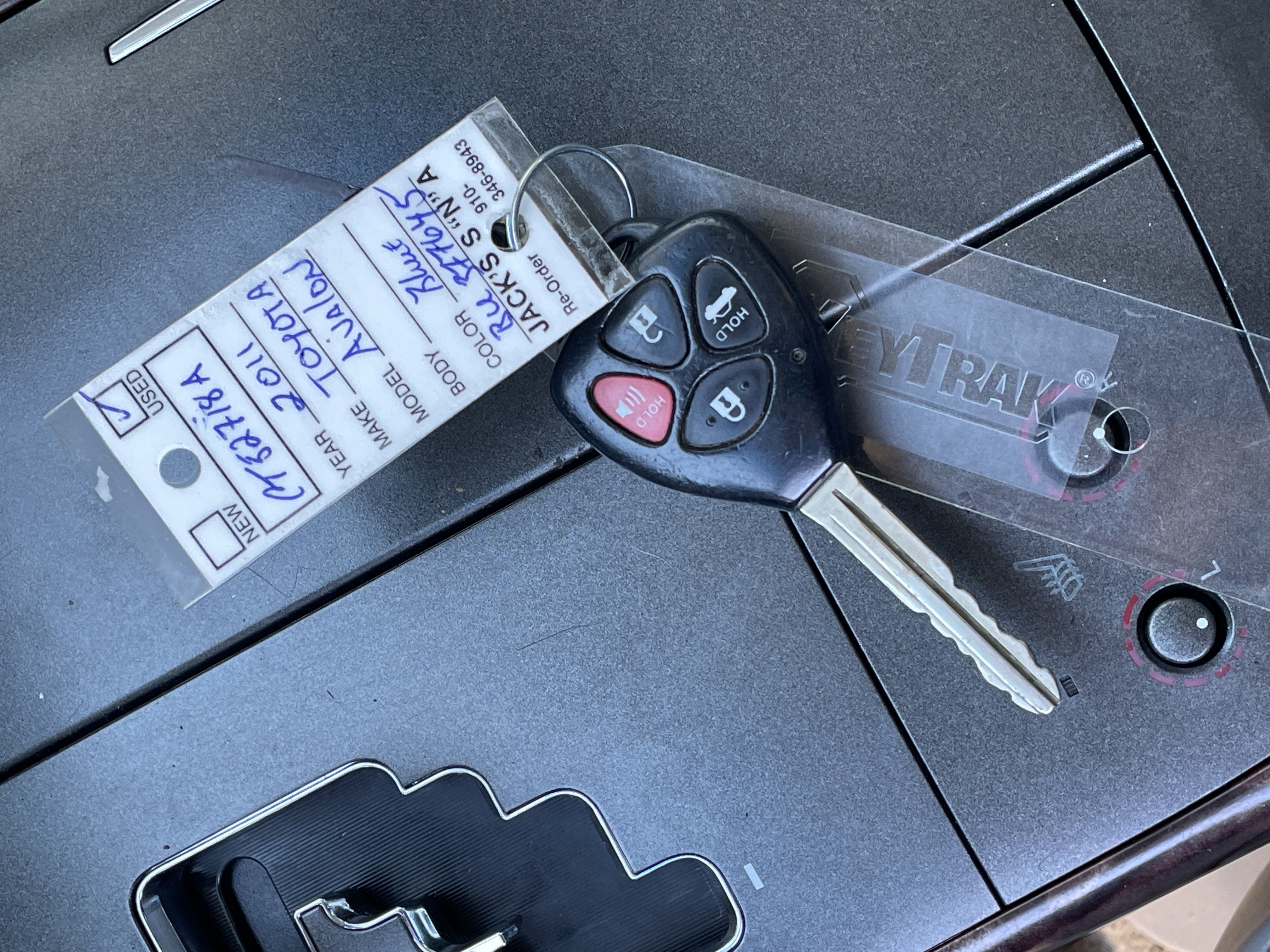 Used 2011 Toyota Avalon FWD image 34