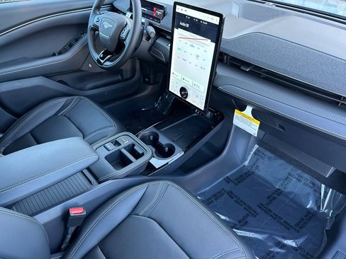 New 2025 Ford Mustang Mach-E Premium image 14
